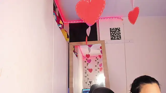 Snapshot of hellensexy chatting on 02.16.25 hellensexy online show from 02.16.25