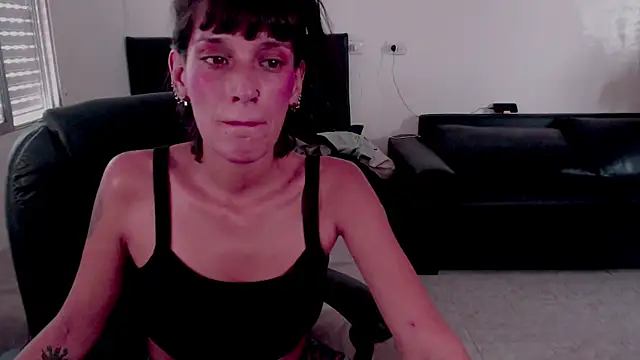 Snapshot of Sofii_floyd_ chatting on 10.21.25 Sofii floyd online show from 10.21.25