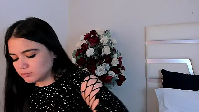 Snapshot of CamilaSofiia chatting on 01.17.25 CamilaSofiia online show from 01.17.25
