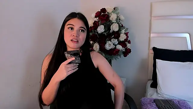 Snapshot of CamilaSofiia chatting on 01.18.25 CamilaSofiia online show from 01.18.25