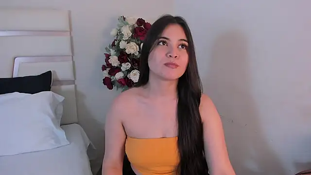 Snapshot of CamilaSofiia chatting on 01.25.25 CamilaSofiia online show from 01.25.25