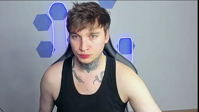 Snapshot of Chris_Tyson chatting on 12.07.24 Chris Tyson online show from 12.07.24