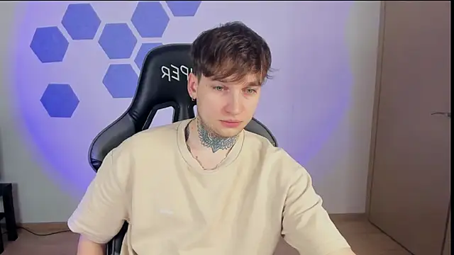 Snapshot of Chris_Tyson chatting on 01.22.25 Chris Tyson online show from 01.22.25