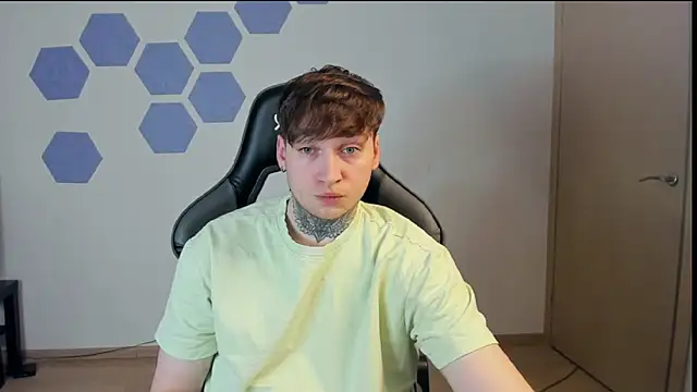 Snapshot of Chris_Tyson chatting on 02.01.25 Chris Tyson online show from 02.01.25