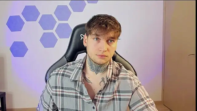 Snapshot of Chris_Tyson chatting on 02.03.25 Chris Tyson online show from 02.03.25