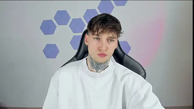 Snapshot of Chris_Tyson chatting on 02.26.25 Chris Tyson online show from 02.26.25