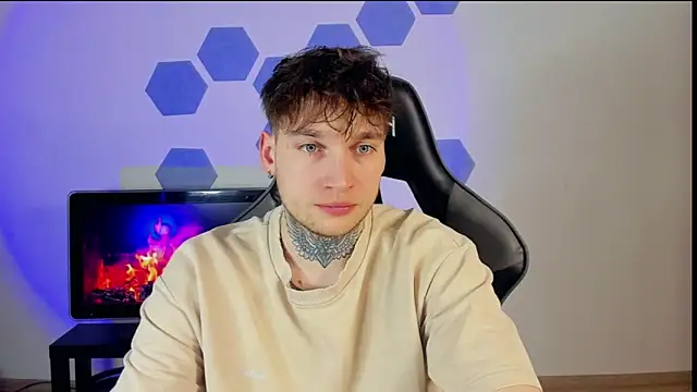 Snapshot of Chris_Tyson chatting on 03.01.25 Chris Tyson online show from 03.01.25