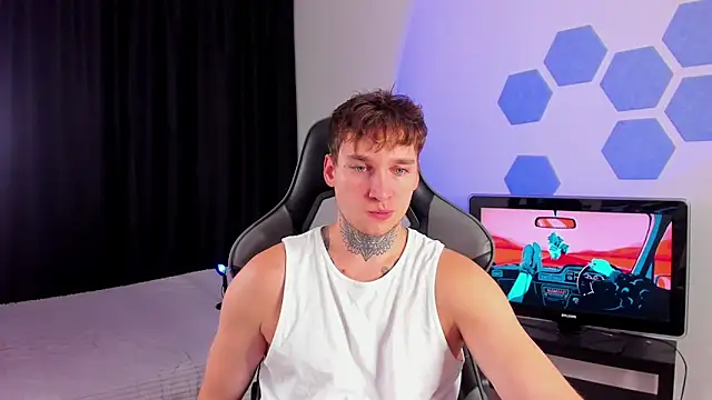 Snapshot of Chris_Tyson chatting on 09.14.25 Chris Tyson online show from 09.14.25