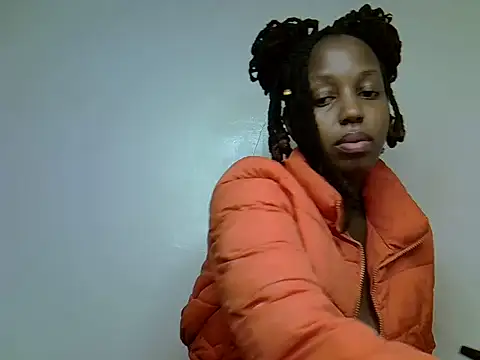 Snapshot of sexxy_kay chatting on 12.19.24 sexxy kay online show from 12.19.24