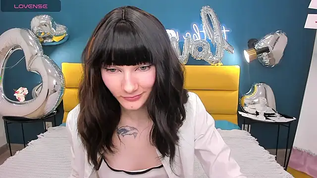 Snapshot of Lili_flowerr chatting on 02.11.25 Lili flowerr online show from 02.11.25