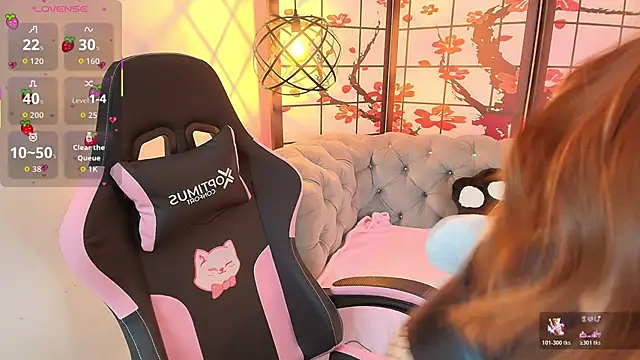 Fluffy Bubble21 online show from 11.29.25