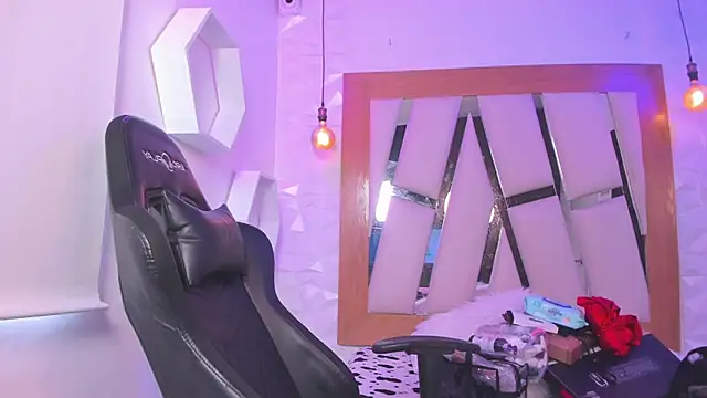 ary cooper  online show from 10.28.25