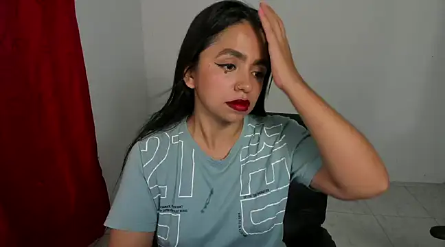 Snapshot of cory_rose chatting on 01.21.25 cory rose online show from 01.21.25