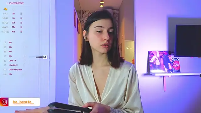 Snapshot of Vostok-6 chatting on 02.10.25 Vostok-6 online show from 02.10.25