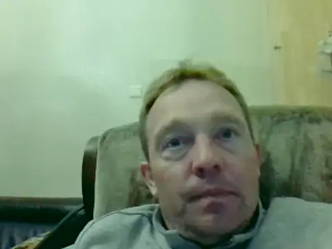 Snapshot of bertolini chatting on 03.16.25 bertolini online show from 03.16.25