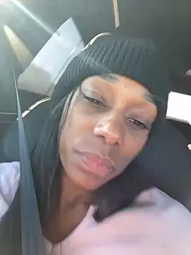 Snapshot of smileybabe chatting on 12.16.24 smileybabe online show from 12.16.24