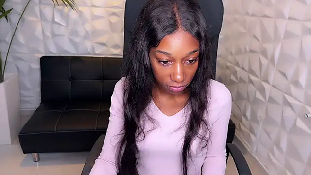 Snapshot of smileybabe chatting on 01.08.25 smileybabe online show from 01.08.25