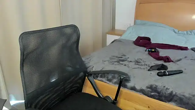 Snapshot of smileybabe chatting on 03.10.25 smileybabe online show from 03.10.25