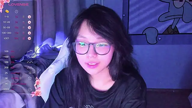 Snapshot of maydaykimmy chatting on 01.07.25 maydaykimmy online show from 01.07.25