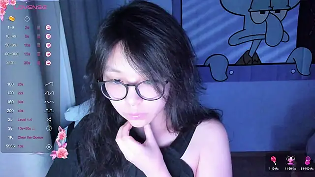 Snapshot of maydaykimmy chatting on 01.11.25 maydaykimmy online show from 01.11.25