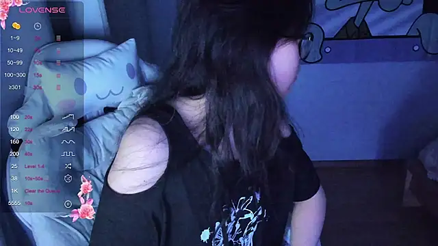 Snapshot of maydaykimmy chatting on 01.13.25 maydaykimmy online show from 01.13.25