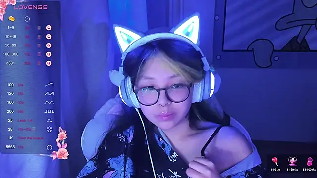 Snapshot of maydaykimmy chatting on 01.29.25 maydaykimmy online show from 01.29.25