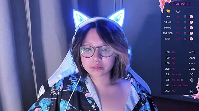 Snapshot of maydaykimmy chatting on 09.24.25 maydaykimmy online show from 09.24.25