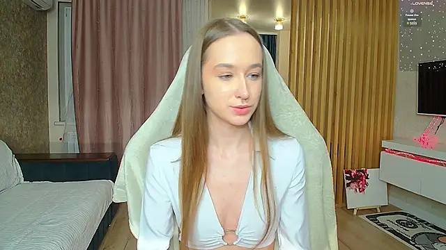 Sweett Monica online show from 03.11.25