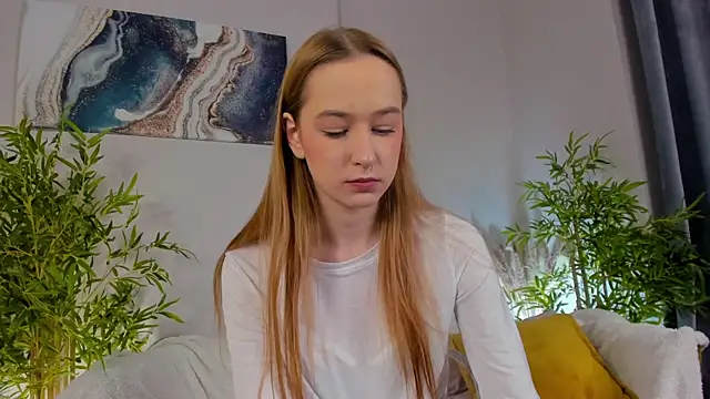 Sweett Monica online show from 11.15.25