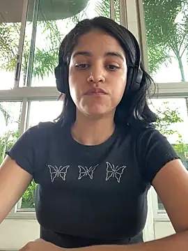 Snapshot of ShawtySlammed chatting on 02.07.25 ShawtySlammed online show from 02.07.25