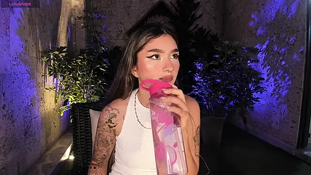 Arianavillada online show from 03.16.25