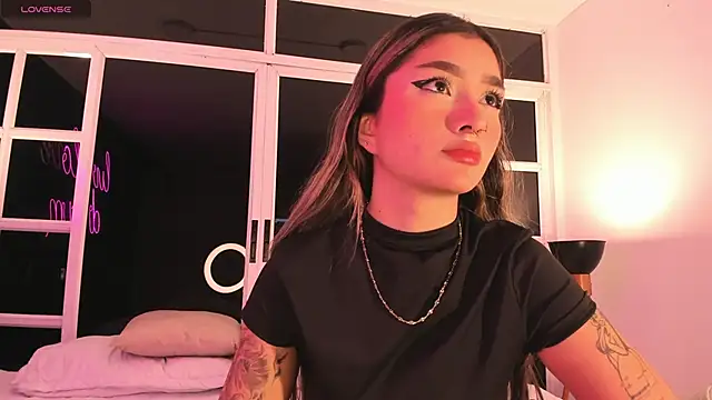 Arianavillada online show from 03.17.25