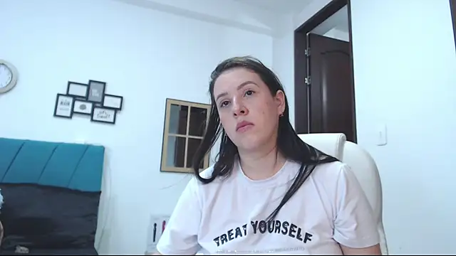 kamila lopez online show from 01.22.25