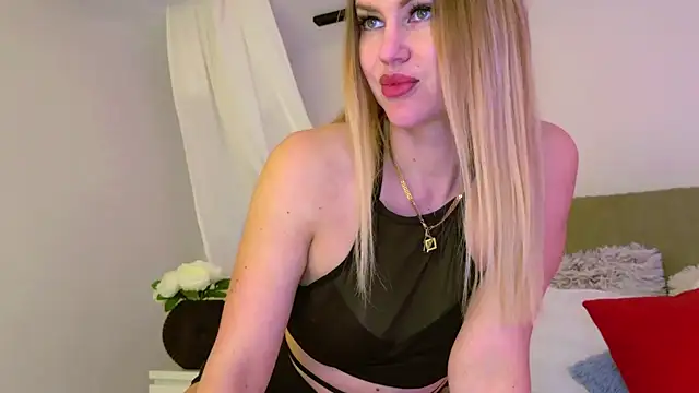 LuisaSin online show from 01.17.25