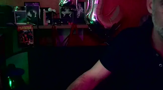 Snapshot of Lia_Y_PatrickX chatting on 12.21.24 Lia Y PatrickX online show from 12.21.24
