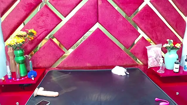 Snapshot of Sweet_Annyy chatting on 03.19.25 Sweet Annyy online show from 03.19.25