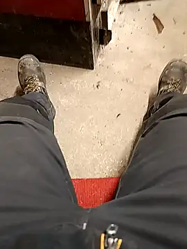 Snapshot of vadszex31 chatting on 02.21.25 vadszex31 online show from 02.21.25