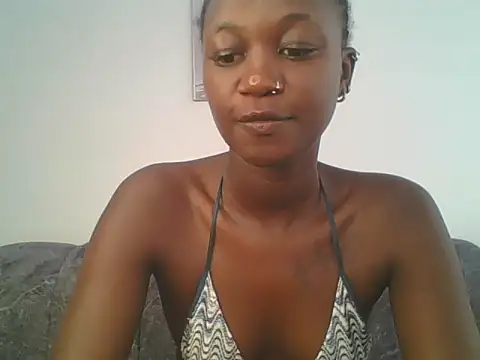 Snapshot of MissLilly1 chatting on 12.03.24 MissLilly1 online show from 12.03.24