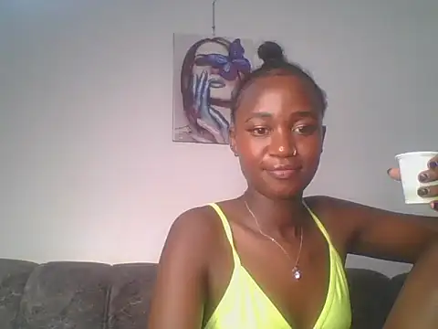 Snapshot of MissLilly1 chatting on 02.18.25 MissLilly1 online show from 02.18.25
