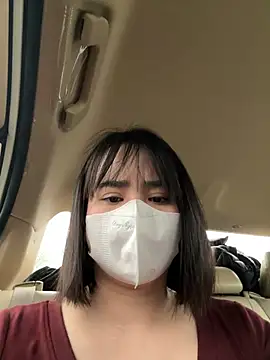 Snapshot of May-Squirt chatting on 02.18.25 May-Squirt online show from 02.18.25