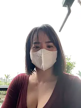 Snapshot of May-Squirt chatting on 02.18.25 May-Squirt online show from 02.18.25