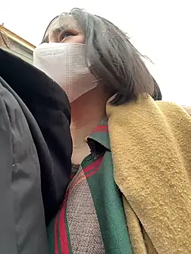 Snapshot of May-Squirt chatting on 02.20.25 May-Squirt online show from 02.20.25