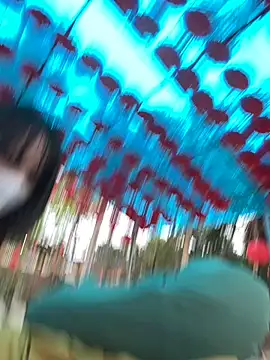 Snapshot of May-Squirt chatting on 02.21.25 May-Squirt online show from 02.21.25