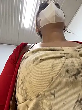 Snapshot of May-Squirt chatting on 03.10.25 May-Squirt online show from 03.10.25