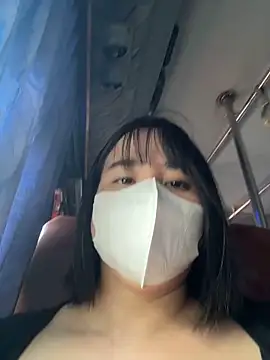 Snapshot of May-Squirt chatting on 10.18.25 May-Squirt online show from 10.18.25