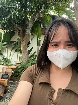 Snapshot of May-Squirt chatting on 10.22.25 May-Squirt online show from 10.22.25