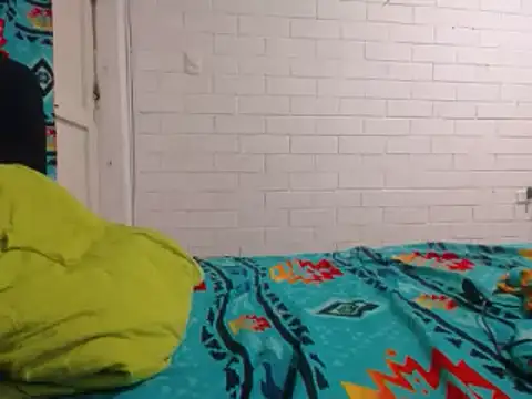 Snapshot of GiveLove1 chatting on 02.25.25 GiveLove1 online show from 02.25.25