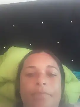 Snapshot of GiveLove1 chatting on 03.04.25 GiveLove1 online show from 03.04.25