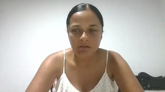 Snapshot of GiveLove1 chatting on 11.02.25 GiveLove1 online show from 11.02.25