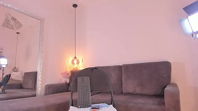 Snapshot of Isabella_francoo chatting on 09.11.25 Isabella francoo online show from 09.11.25